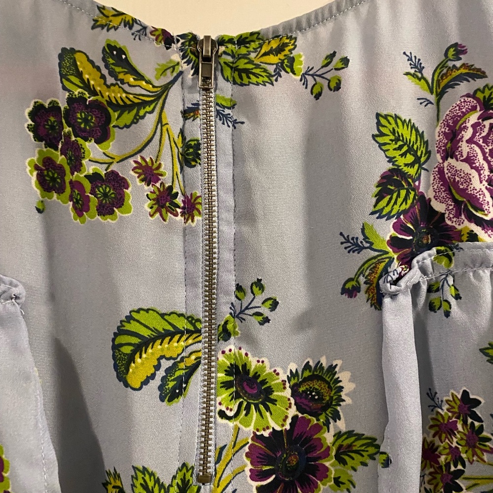 Floral blouse - Picture 3 of 7